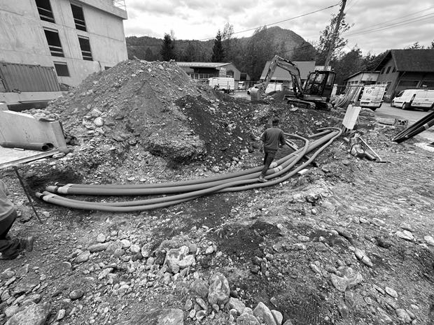 L'AMAUTI 🌸 : Démontage de la grue  🏗