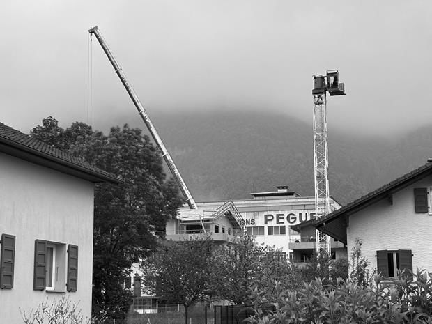 L'AMAUTI 🌸 : Démontage de la grue  🏗