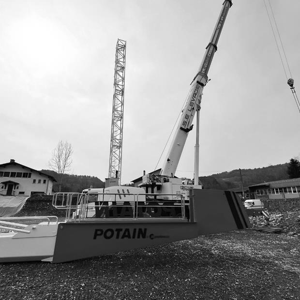 L'AMAUTI 🌸 : Montage de la grue 🏗