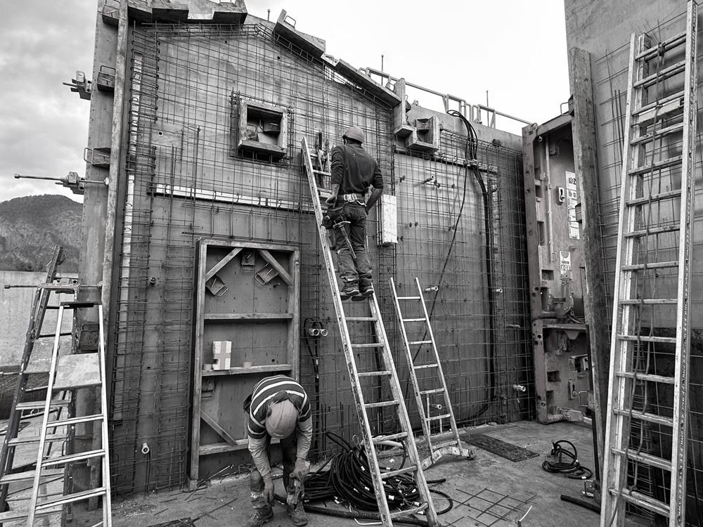 Aujourd'hui direction ➡️  Taninges sur le chantier de L'AMAUTI 🌸 